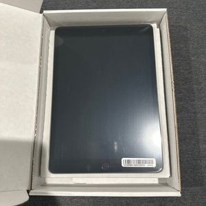 apple ipad 2019 7th generation 32GB